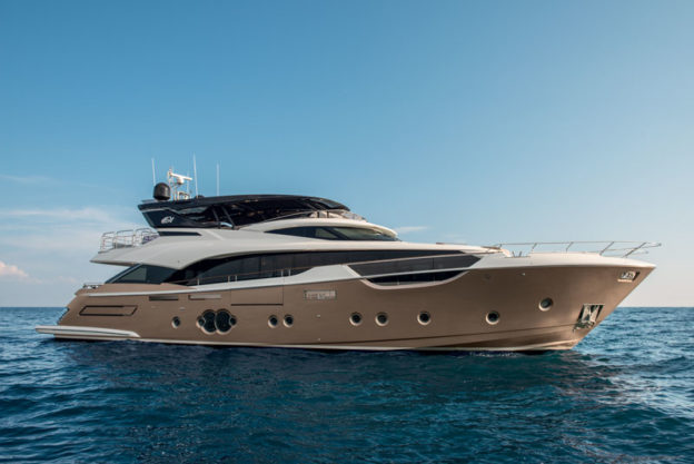 buy a luxury yacht